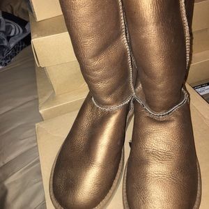 Size 8 UGGS